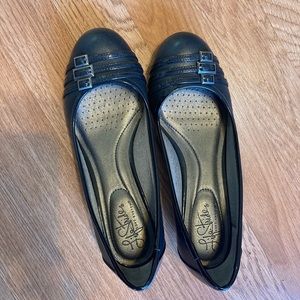 Life stride black flats